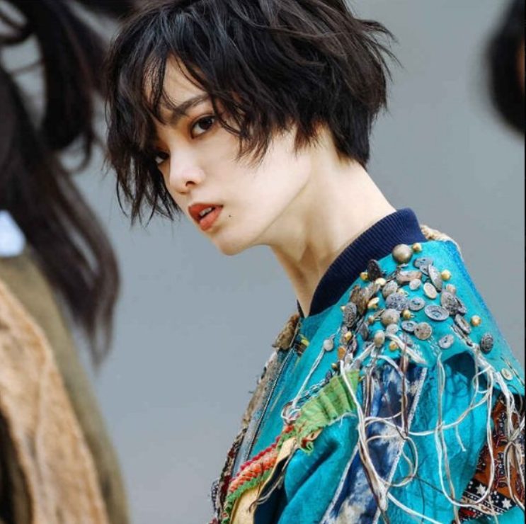 平手友梨奈のタトゥーは本物ではない!シールの可能性を3つの視点から考察! | ライラック